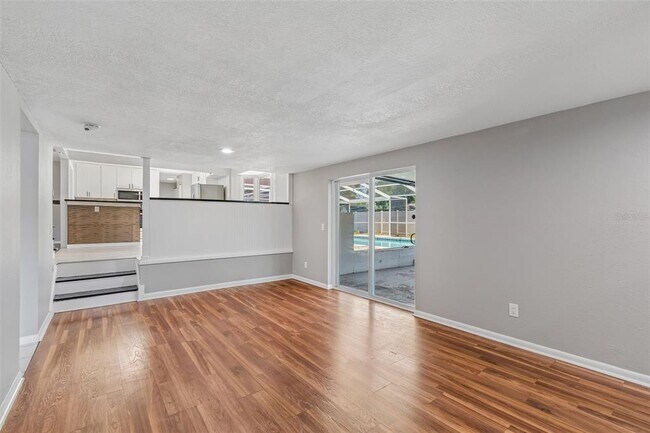 Building Photo - 7111 Gateway Ct