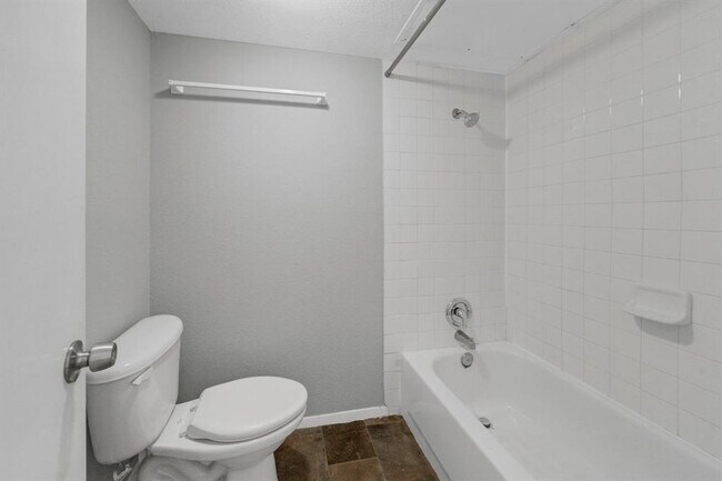 Building Photo - 2110 Wilcrest Dr