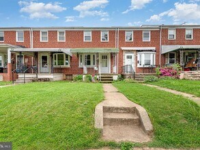 Building Photo - Charming 2BR House in Essex