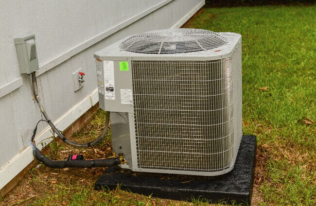 Building Photo - 7117 Tollhouse Dr