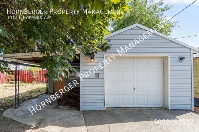Building Photo - 3012 E Hoffman Ave