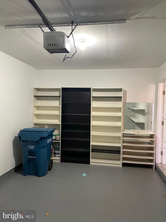 Building Photo - 6330 James Harris Way