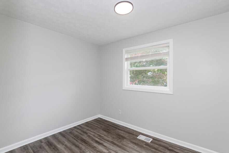 Building Photo - 5347 Haverfield Rd