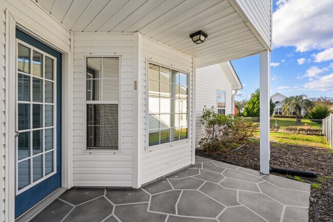 Building Photo - Gorgeous Totally Remodeled 3/3 w/ 2 Car Garage in Surfside-Small Dog Permitted