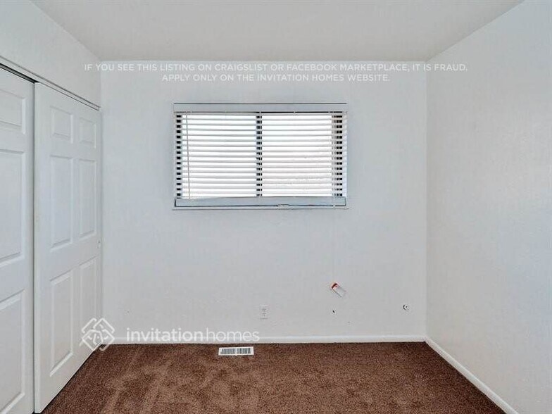 Building Photo - 3679 S Helena Way