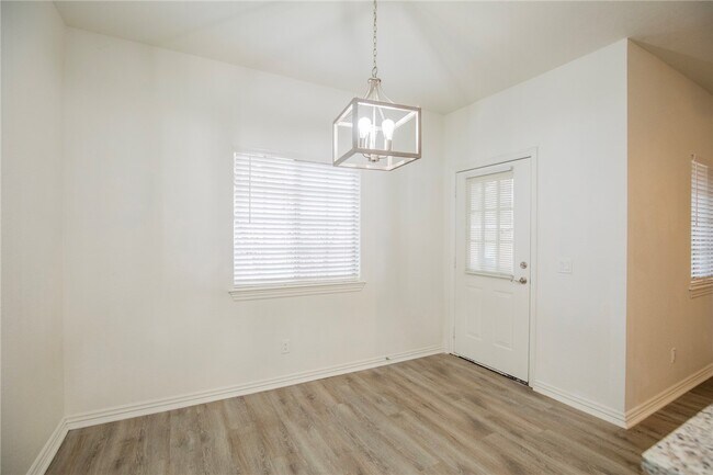 Building Photo - 786 W Breeze Cove