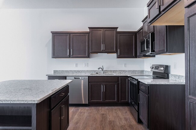 Building Photo - LIKE NeW Fisher Homes Condo Per Rent is $1849.00