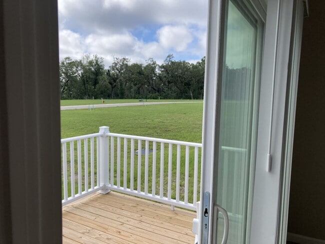 Building Photo - 3604 Campari Dr