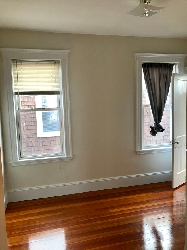 Building Photo - 7 Harvard Ter