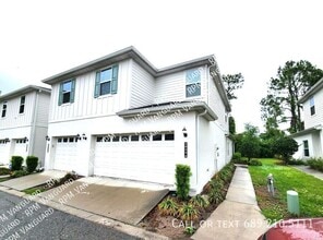 Building Photo - 2924 Oak Park Way