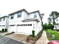 Building Photo - 2924 Oak Park Way