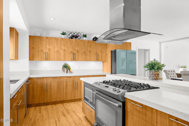 Building Photo - 1881 Tulane Ave