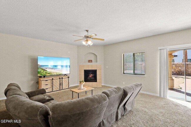 Building Photo - 3621 Tierra Bahia Dr