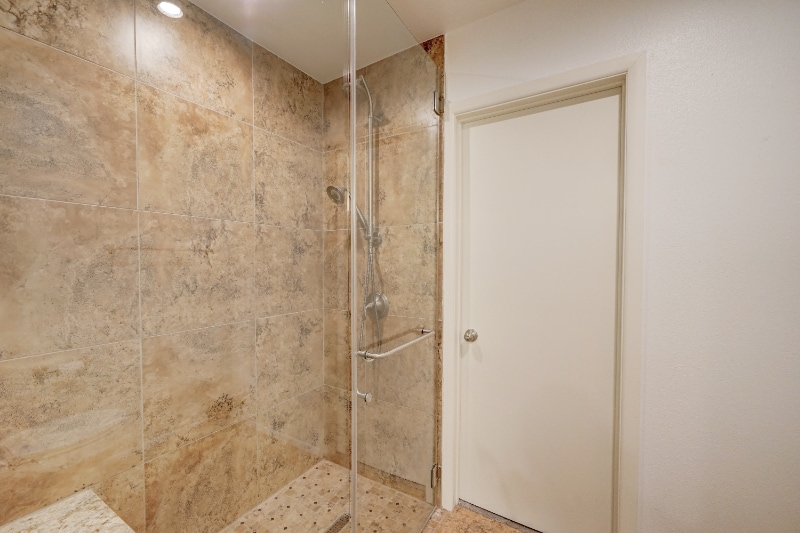 Building Photo - 4625 W Morten Ave