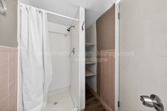 Building Photo - 10201 Surf Dr