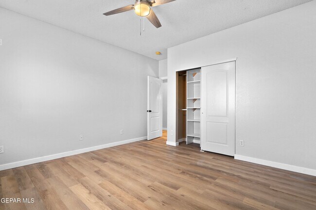 Building Photo - 12323 Sombra Grande Dr