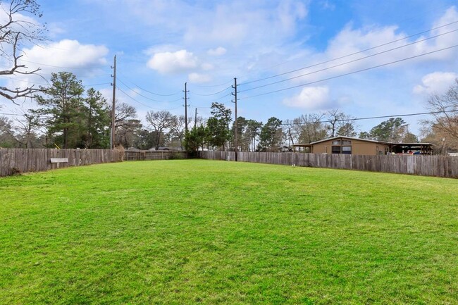 Building Photo - 16415 Towering Oaks Trail