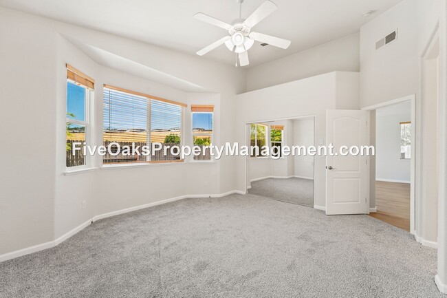 Building Photo - 2242 Zittel Dr