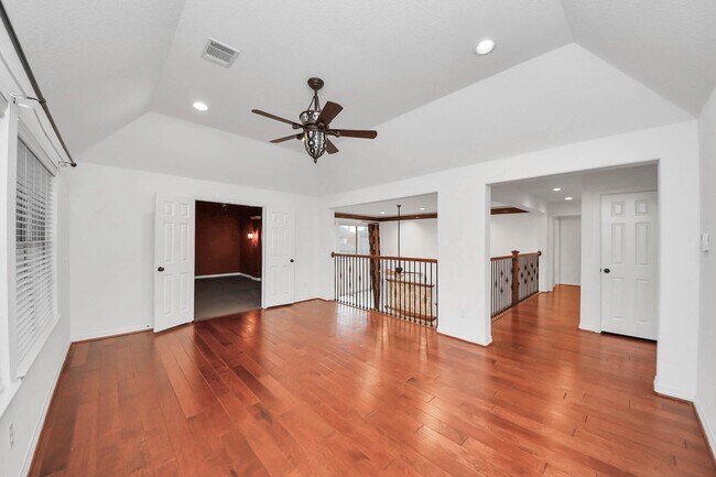 Building Photo - 1807 Ravenel Ln