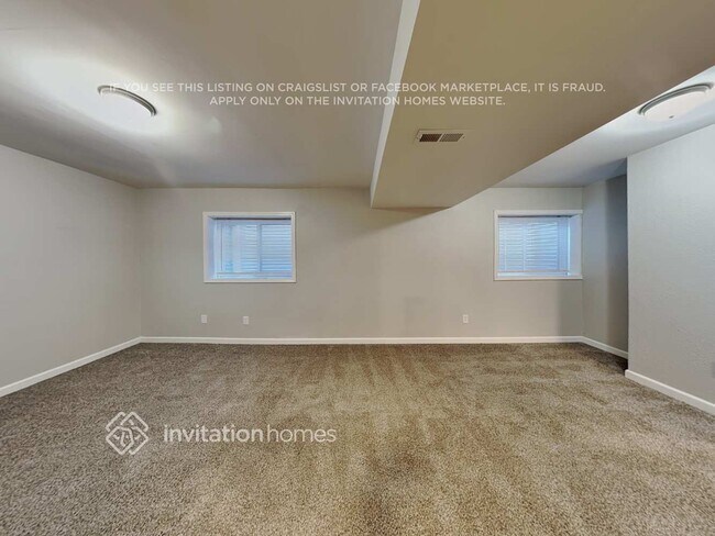 Building Photo - 759 Memory Ln