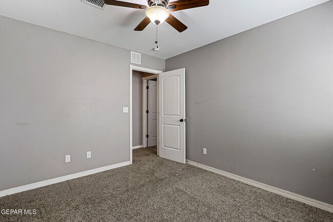 Building Photo - 3129 Spring Willow