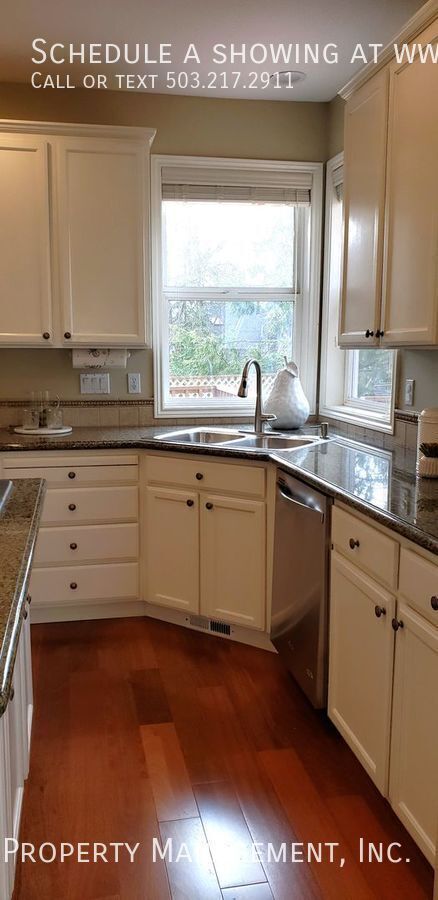 Building Photo - 14066 Chatham Ct