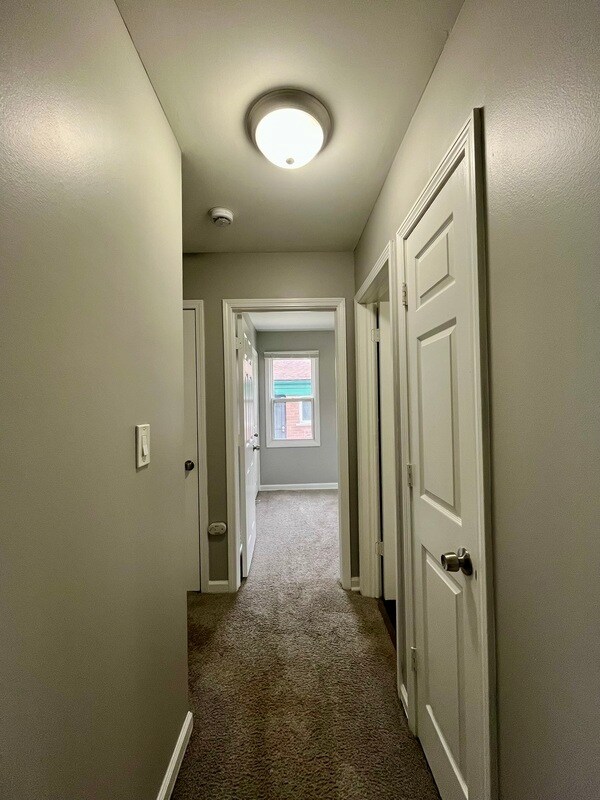 Building Photo - 6565 Burr St