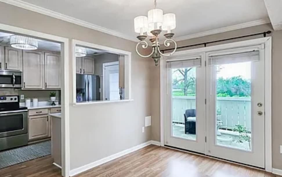 Building Photo - 21899 Williamsburg Dr