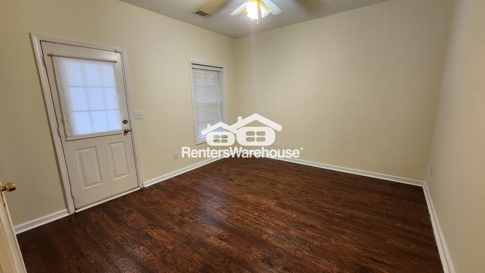 Building Photo - 3683 Lantern Walk Ln