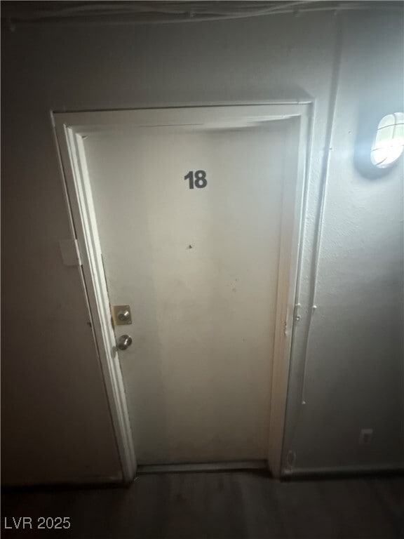 Building Photo - 305 N 10th St