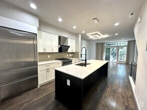 Building Photo - 13955 NE 15th Ct