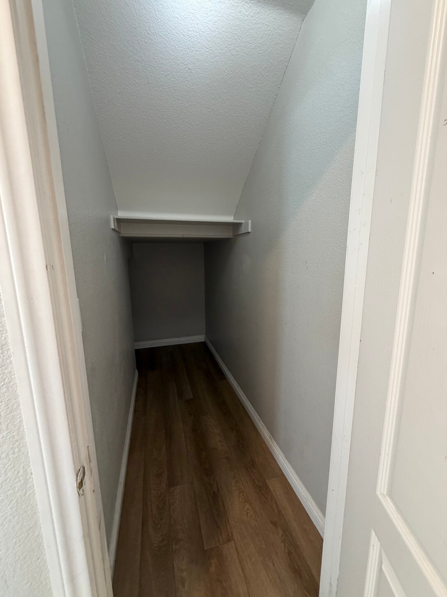 Building Photo - 9521 Grand Fir Ct