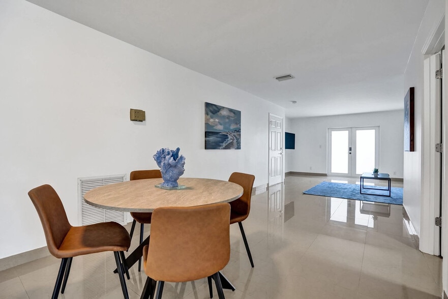 Building Photo - 905 N Federal Hwy