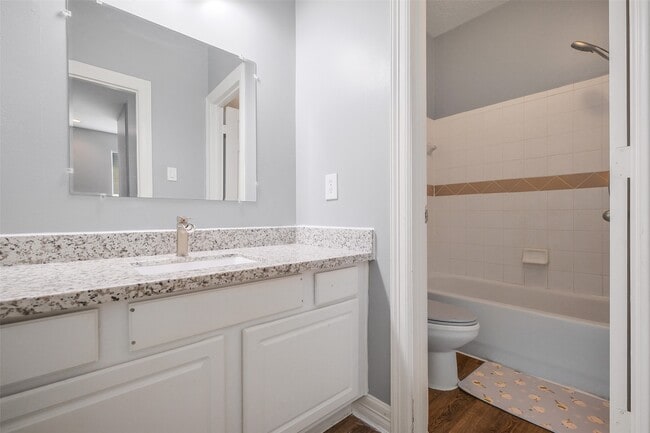 Building Photo - 10334 Panther Point Dr
