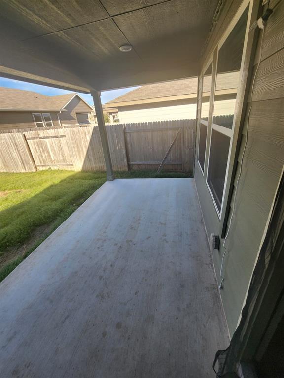 Building Photo - 623 Sun Grv Trl