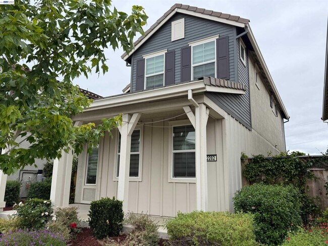 Building Photo - 2282 S Podere Dr