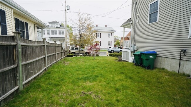 Building Photo - 94 3rd St