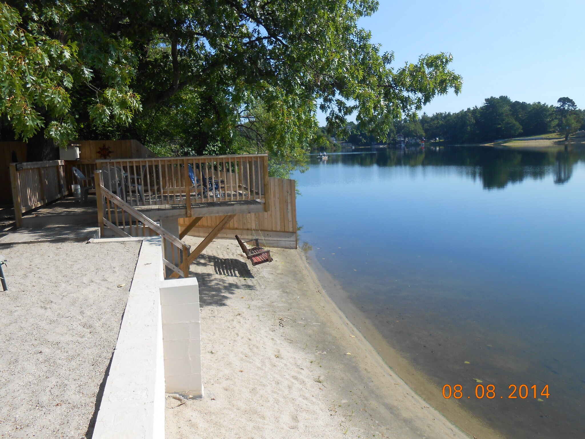 Building Photo - 194 Lake Dr