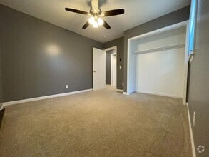 Building Photo - 908 S Josephine Boyd St
