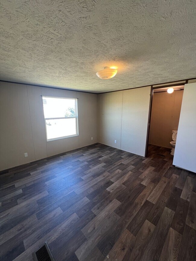 Building Photo - 142 CO ROAD 5516-F32