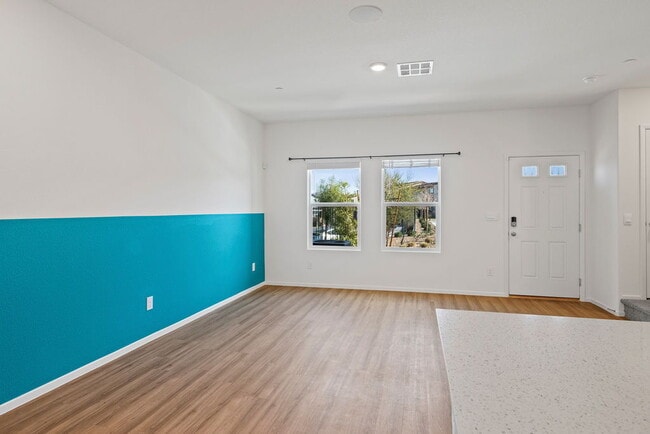 Building Photo - 444 Moonlight Cove Dr
