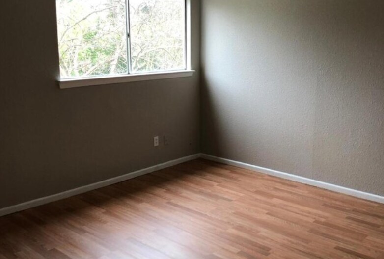 Building Photo - 3009 Las Vegas Trl