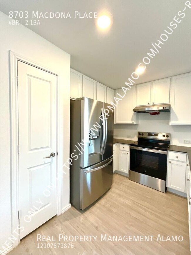 Building Photo - 8703 Macdona Pl