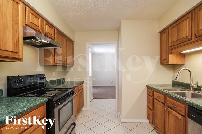 Building Photo - 14135 Rosetta Dr