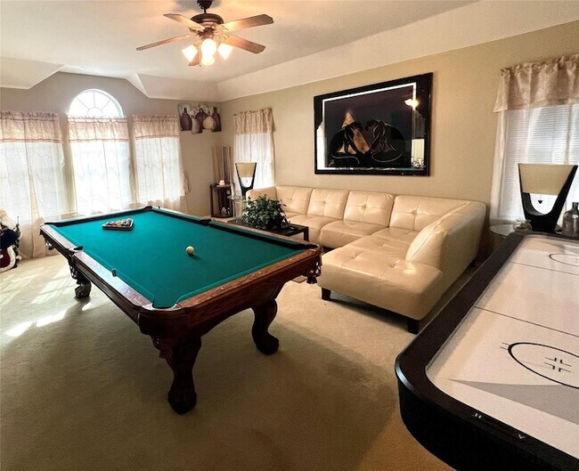 Building Photo - 3009 St Lynda Dr