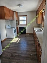 Building Photo - 200 S Pacific St