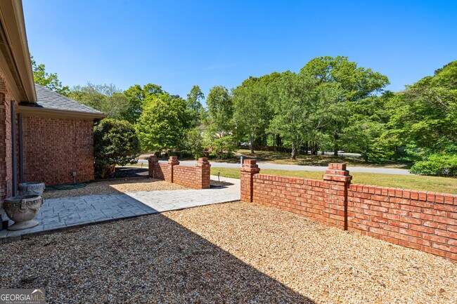 Building Photo - 101 Waterwood Bend