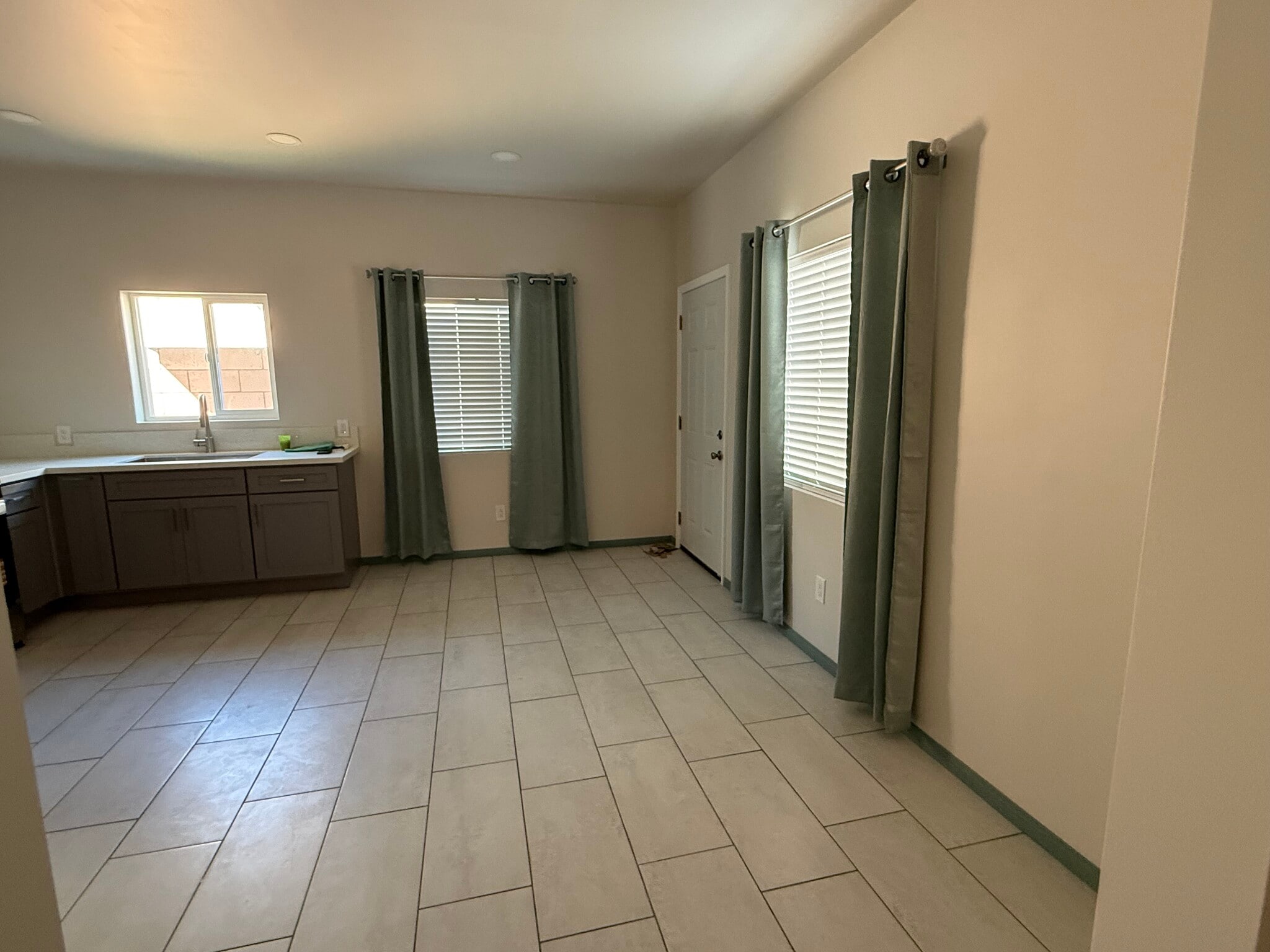 Building Photo - 48609 Camino Maya