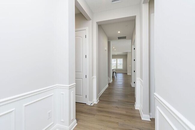 Building Photo - Gorgeous Newly Built 3 Bedroom 3 Full Bath on Golf Course in Westfield!
