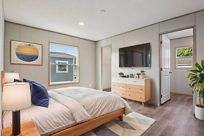 Building Photo - 1632 American Dr